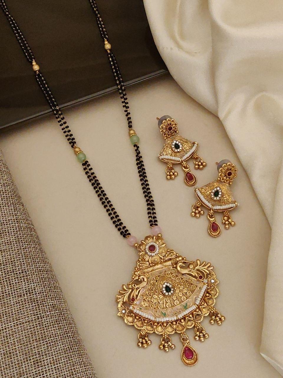 Rajwadi Mor Jharokha Pearl Charm Mangalsutra Set