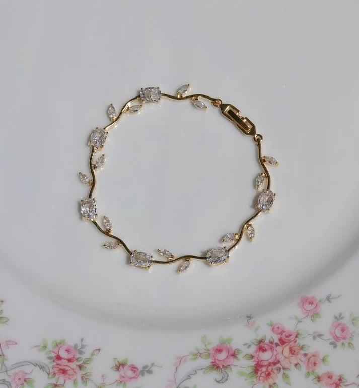 Leafy garden tennis bracelet
